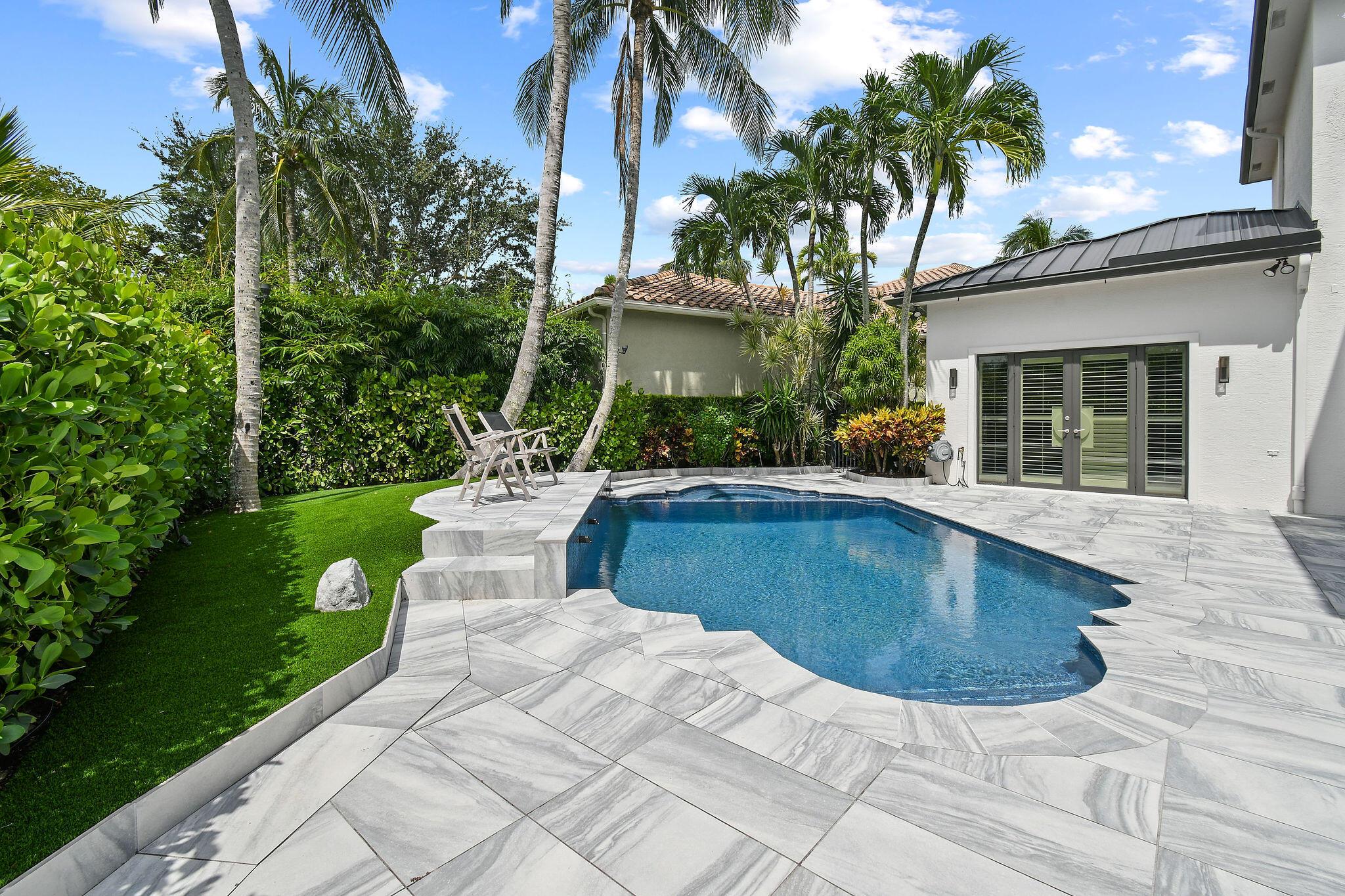 WATERS EDGE EST - Residential