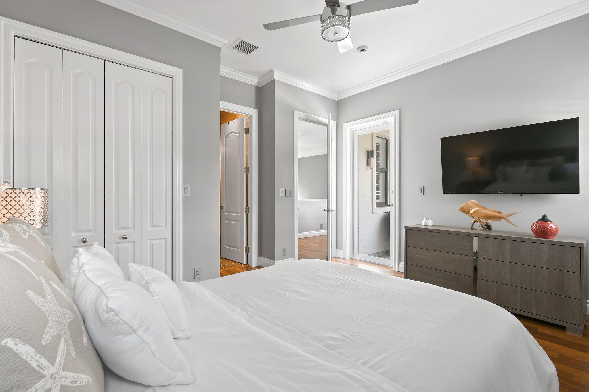 WATERS EDGE EST - Residential