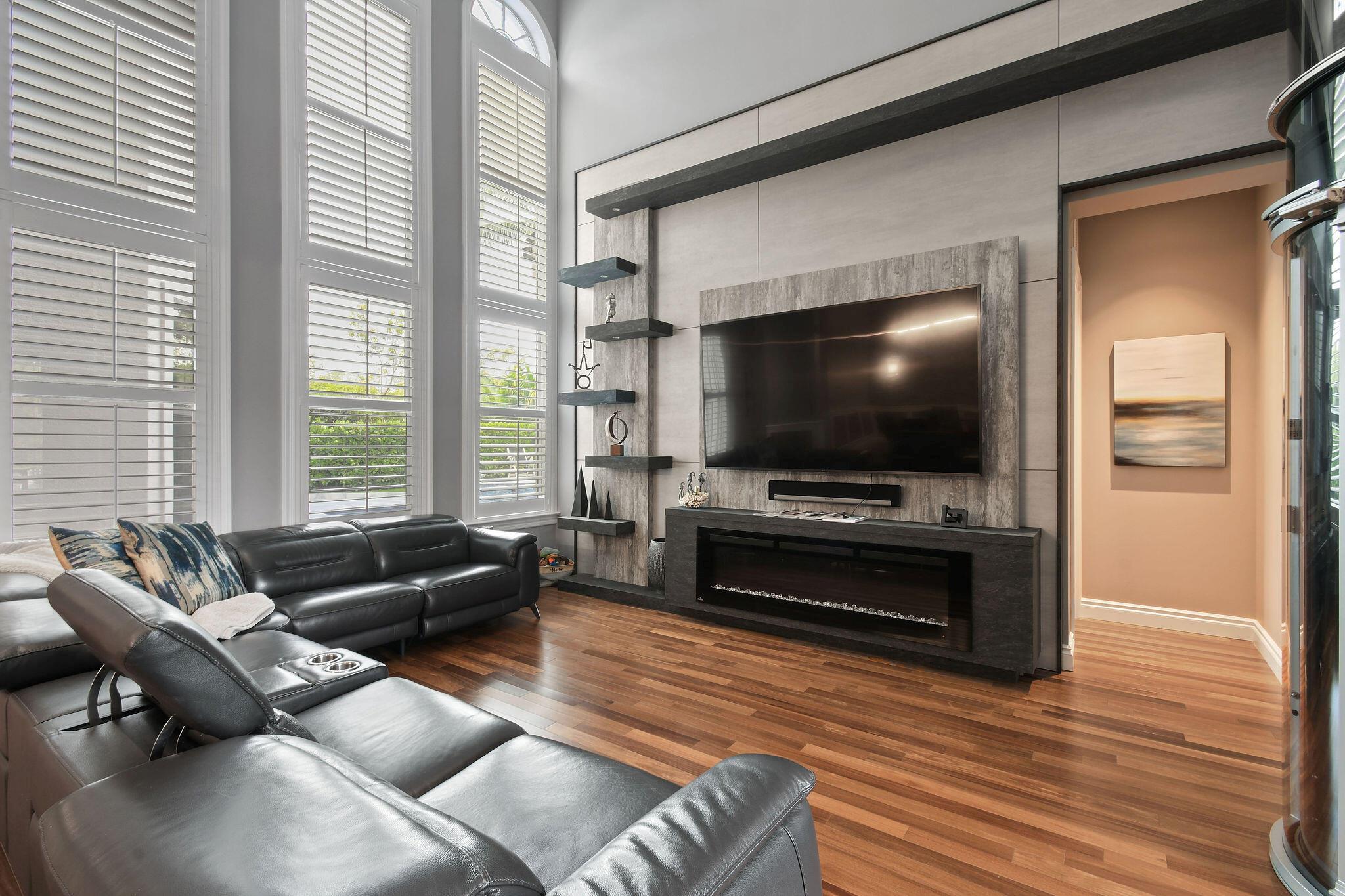 WATERS EDGE EST - Residential