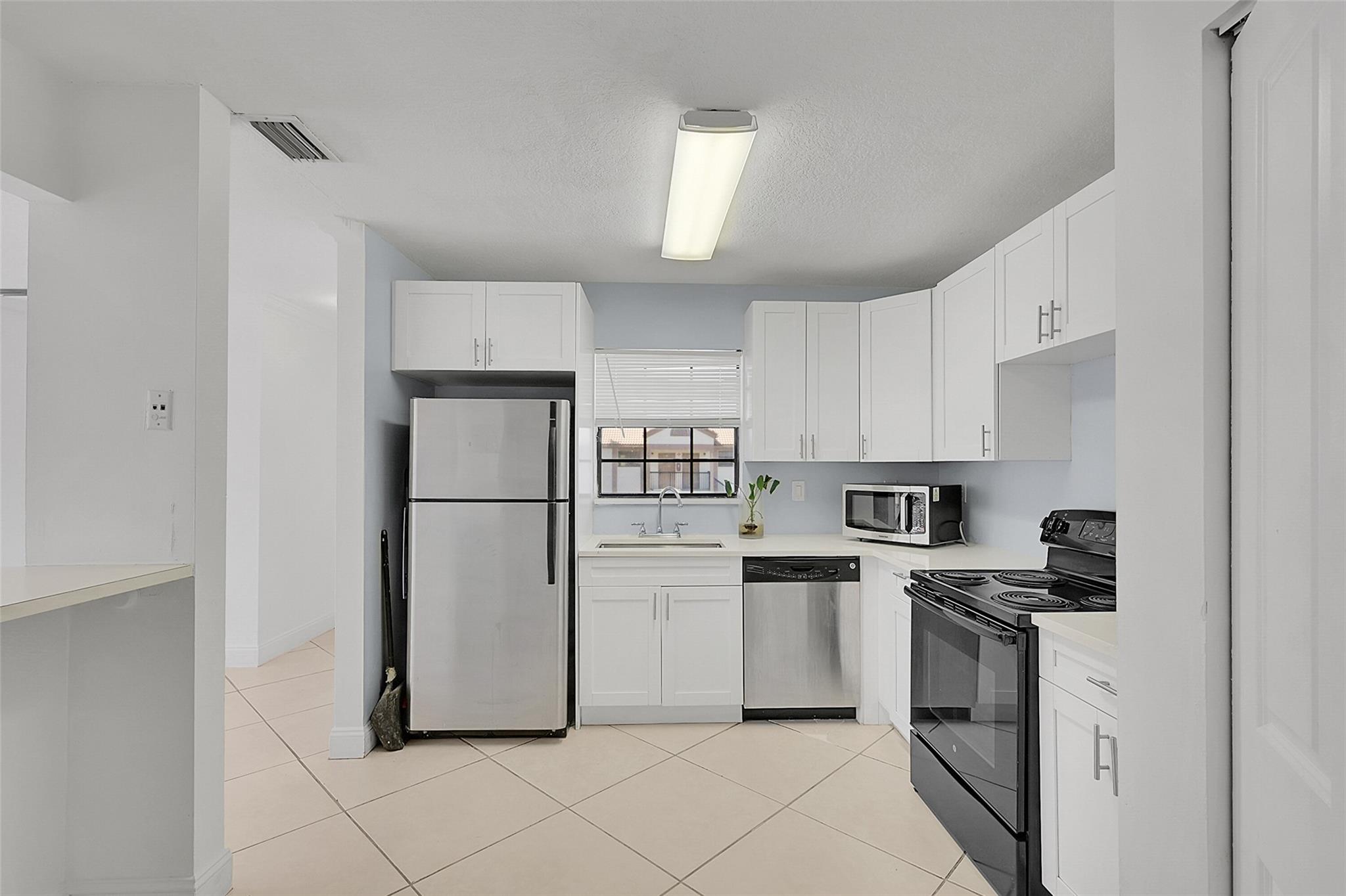 Grenadier Trace I Condo - Residential Lease