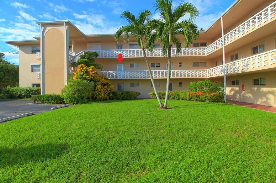Turnkey 2-bedroom, 1-bath condo in the desirable 55+ community of Lake Clarke Gardens, offering resort-style amenities and a relaxed Florida lifestyle. This fully furnished, move-in-ready home features wood-laminate flooring, a screened patio, and new linens, with internet, cable, and water included. Enjoy two heated pools, fitness room, library, auditorium, workshop, and scenic walking paths along the lake and canal. The community also provides a complimentary shuttle bus twice weekly for shopping and errands. Just minutes from downtown Lake Worth, dining, and the beach. HOA requires a minimum 3-month and maximum 6-month rental term, with easy renewal available.
