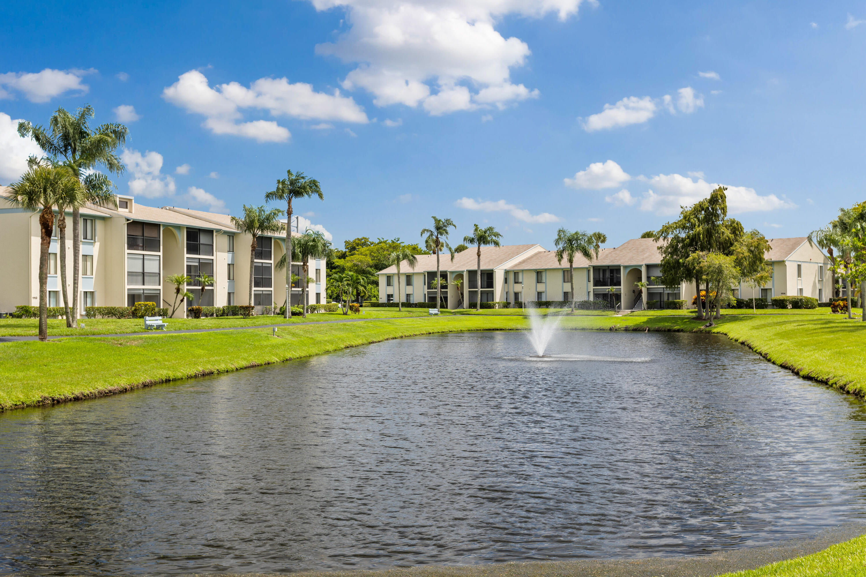 1102 Green Pine Boulevard H1