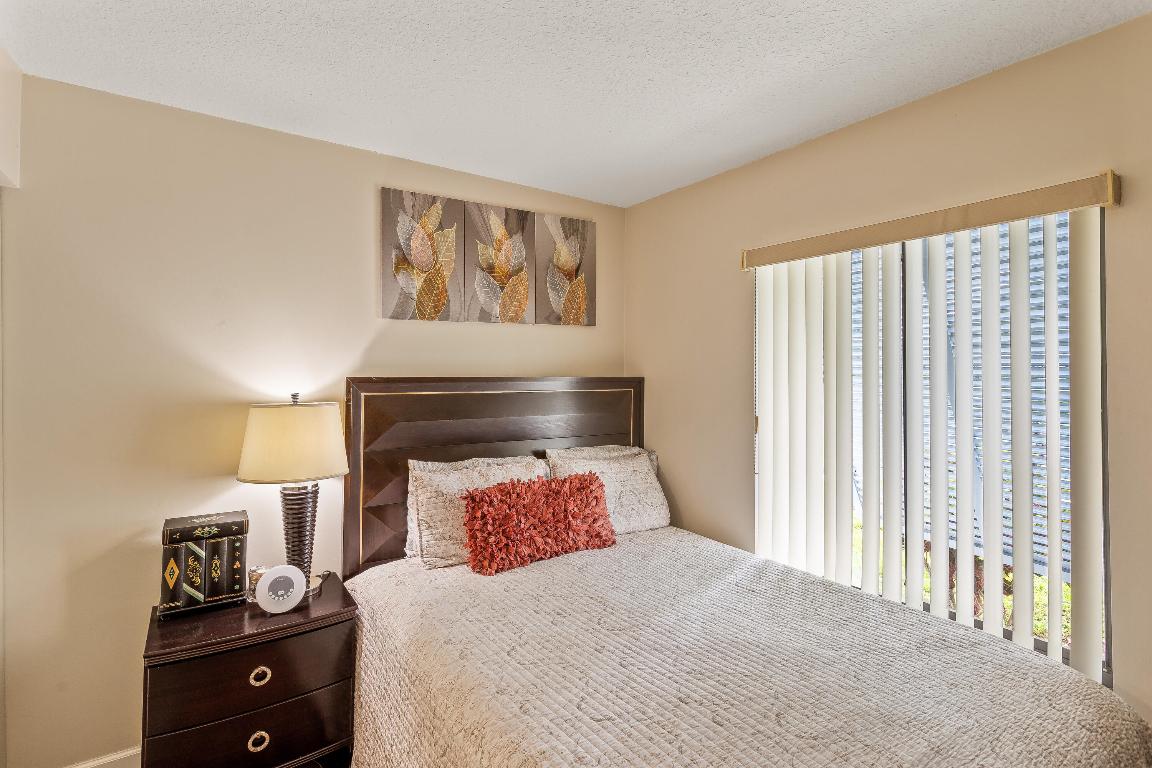 PALM CLUB VILLAGE II CONDO - Residential