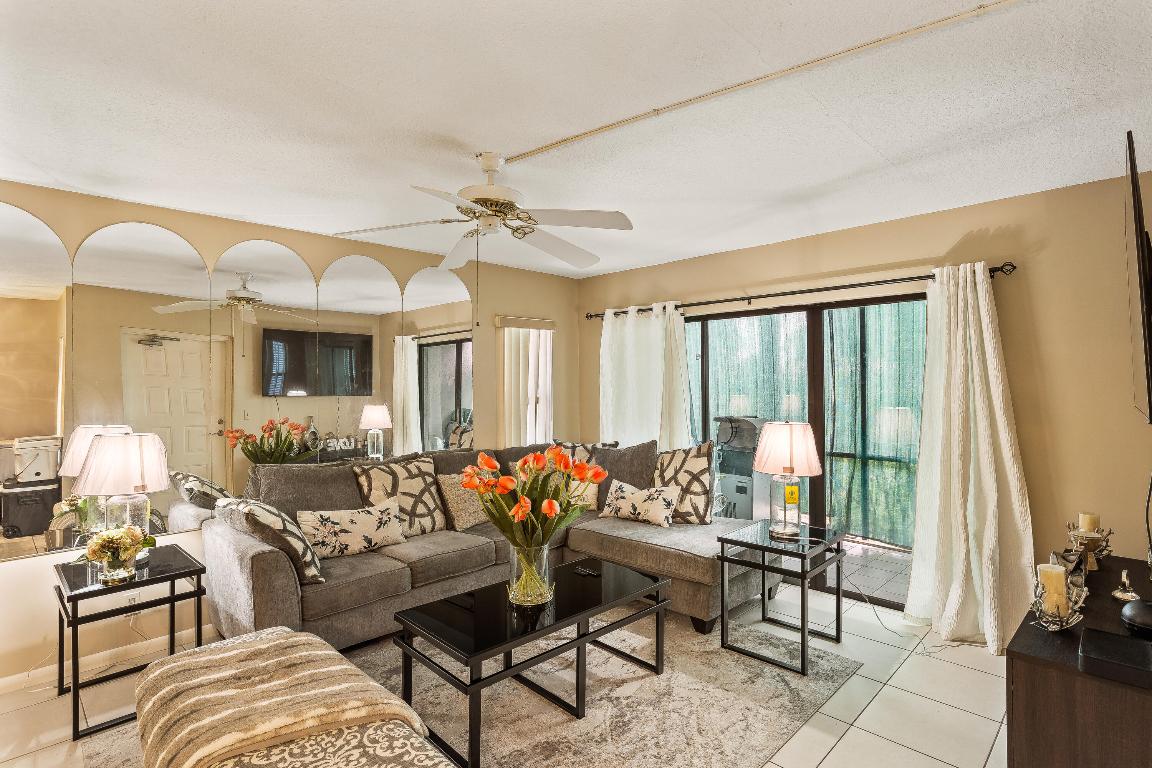 PALM CLUB VILLAGE II CONDO - Residential