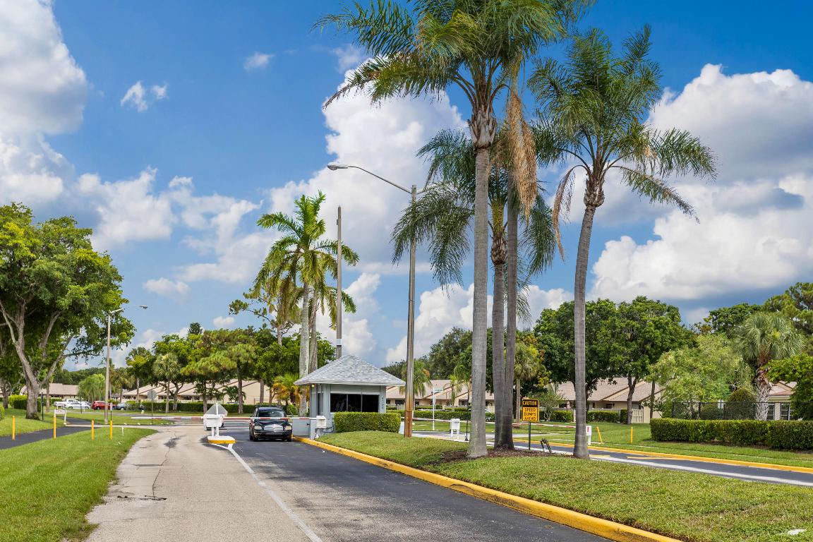 PALM CLUB VILLAGE II CONDO - Residential