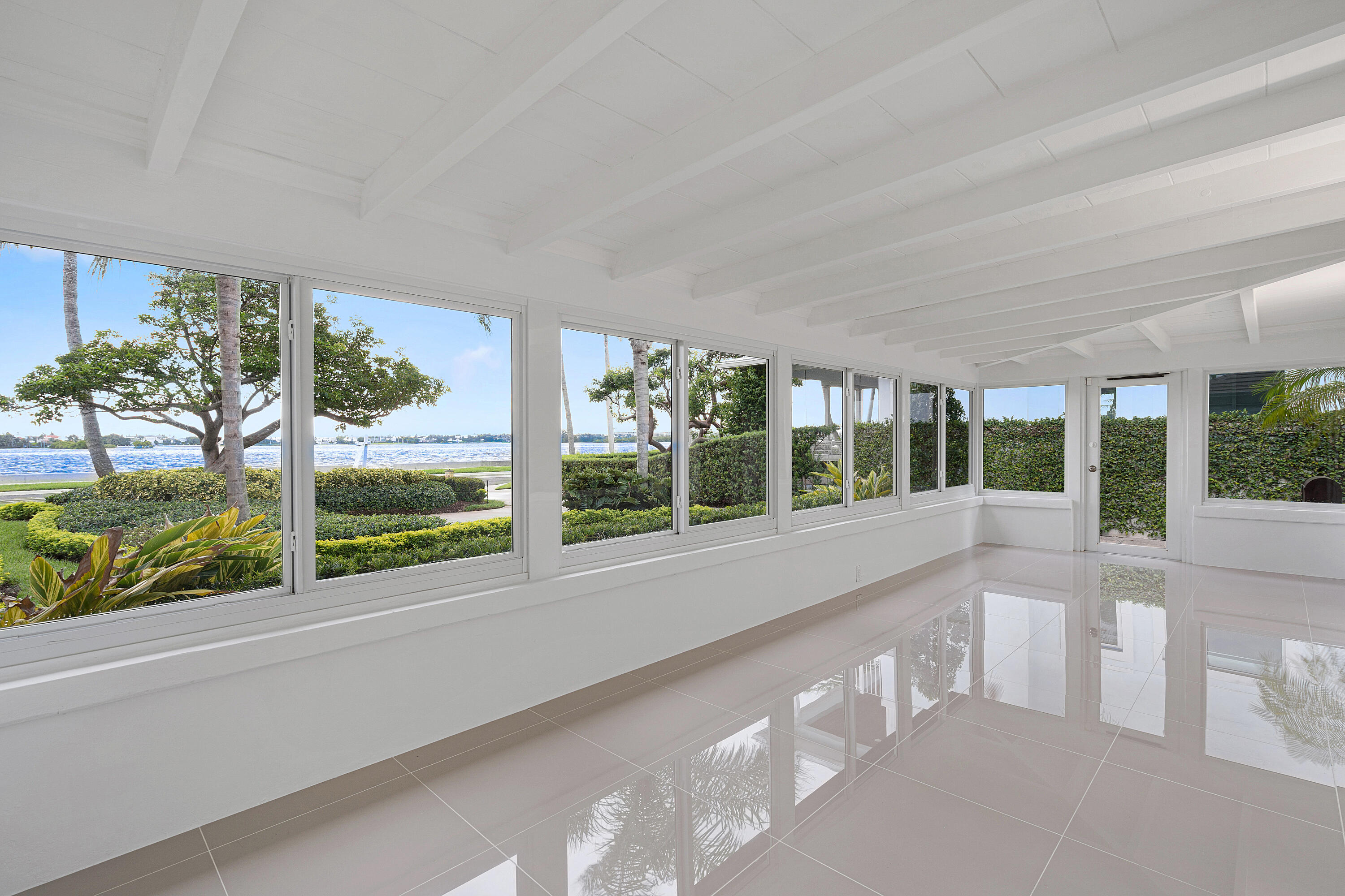 6911 S Flagler Drive