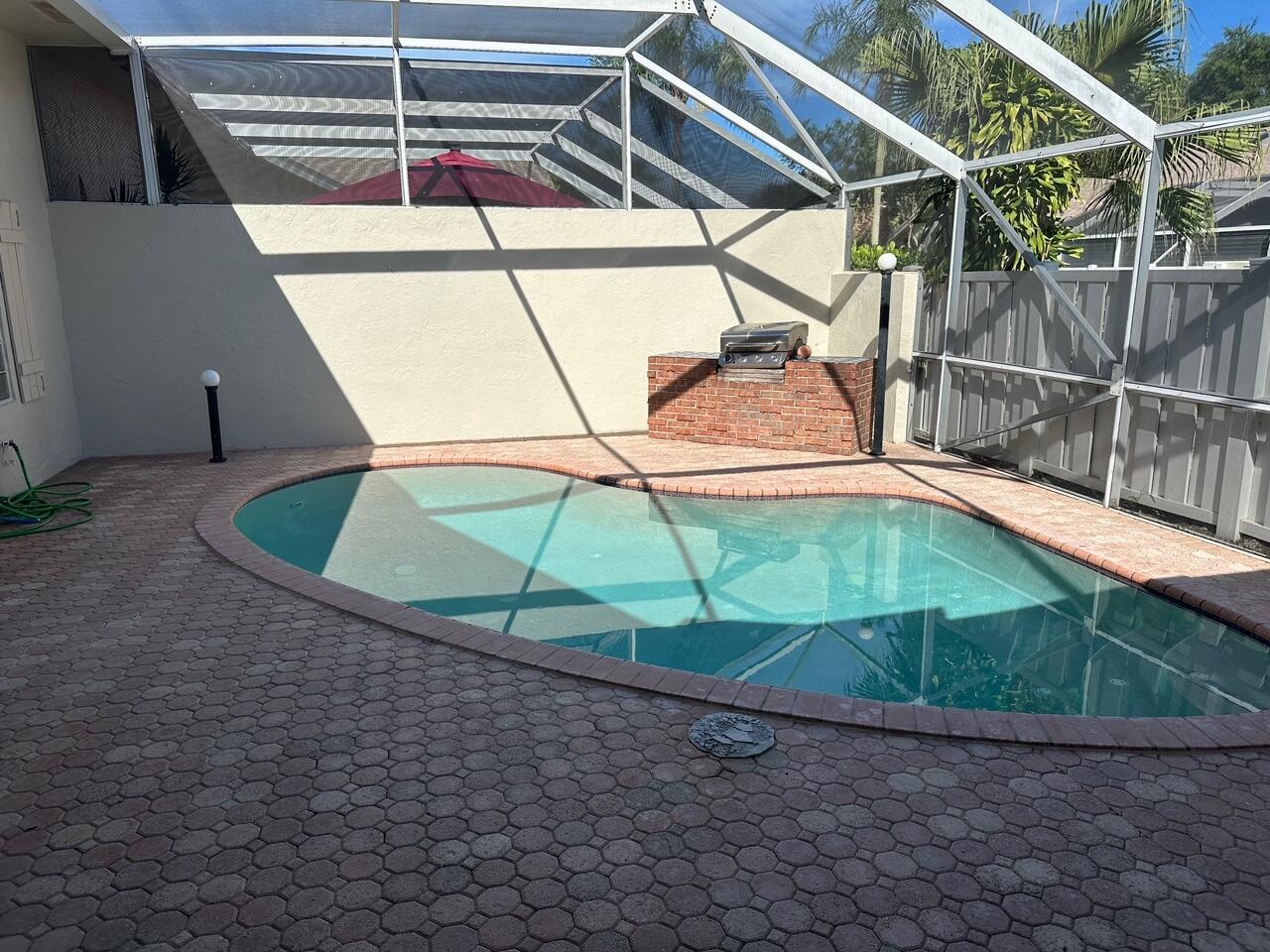 BOCA GARDENS - Residential Lease