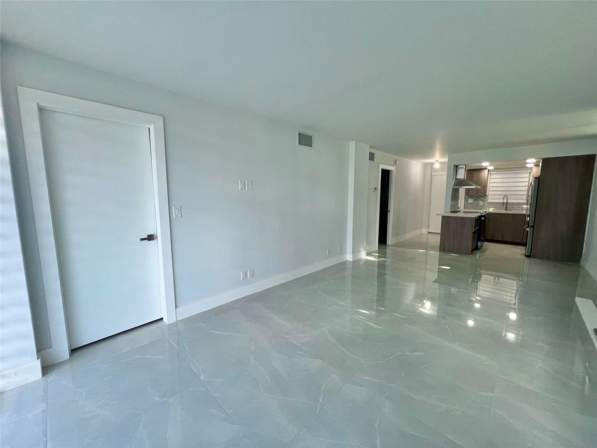 1777 SE 15th St 101