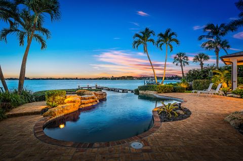 A home in Tequesta