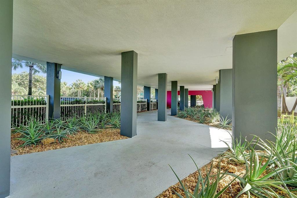 SEA TOWER APTS CO-OP - Residential Lease