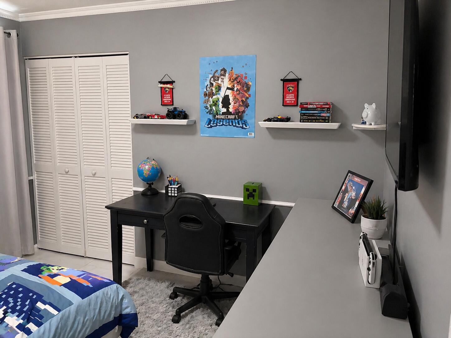 WOODSIDE ESTATES - Residential