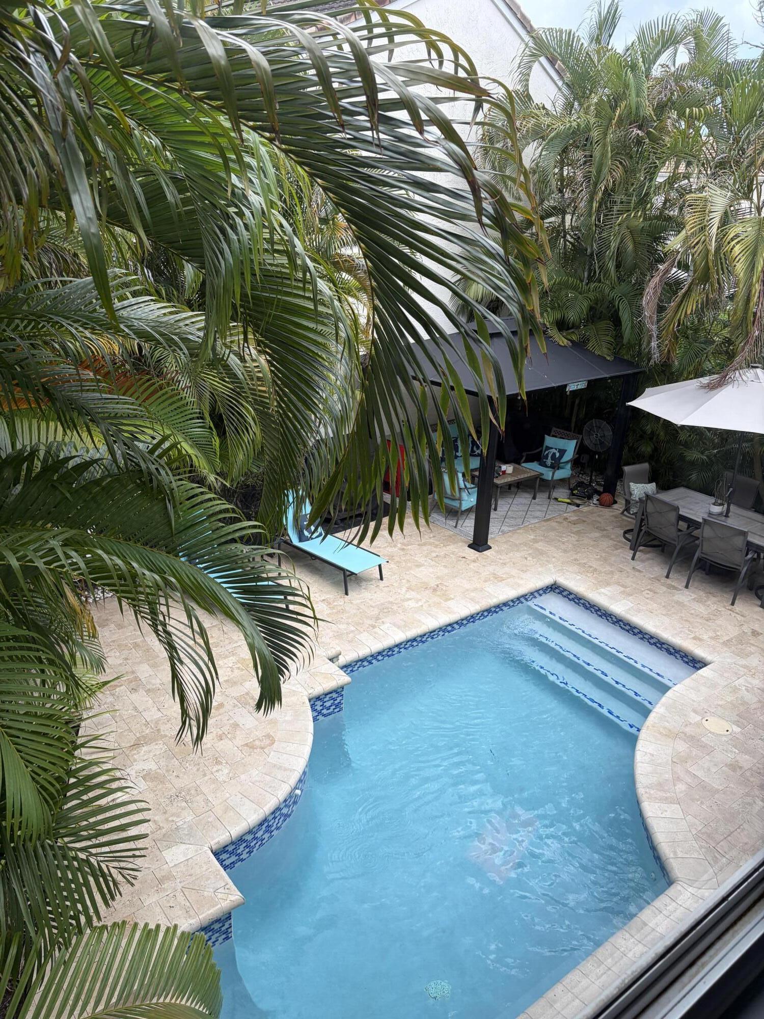 WOODSIDE ESTATES - Residential