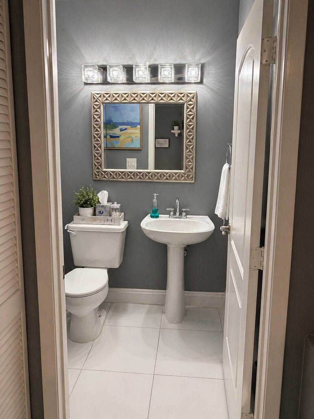 WOODSIDE ESTATES - Residential