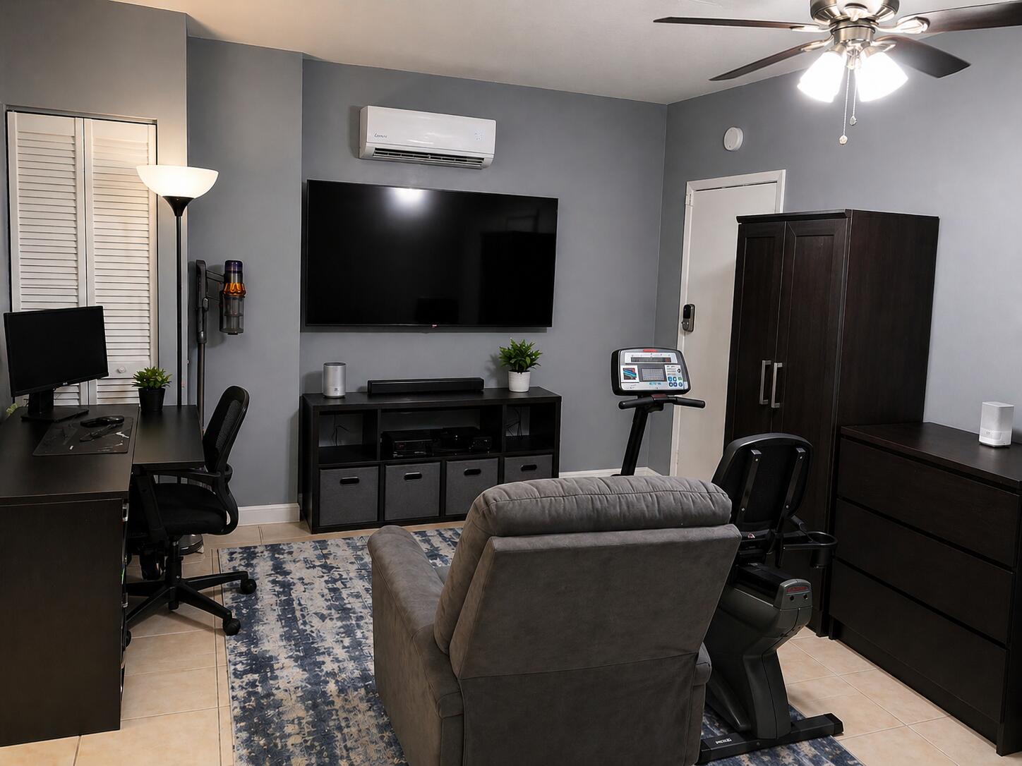 WOODSIDE ESTATES - Residential