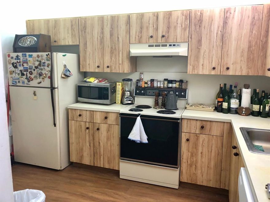 2 bedroom 2 bath condo in 55+ Community. Laminate and tile floors throughout. Washer/Dryer in unit. Backs on to golf course but no mandatory membership. Great amenities including active clubhouse with lots of planned activities, exercise room, 2 pools, tennis courts and more. Bus shuttle service to malls, beach, casino and shopping centers.