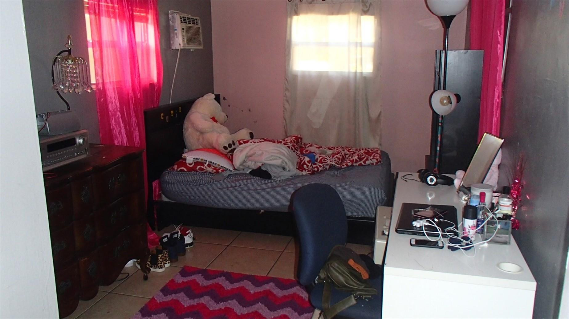 Hollywood Terrace 2 3-13 - Residential Income