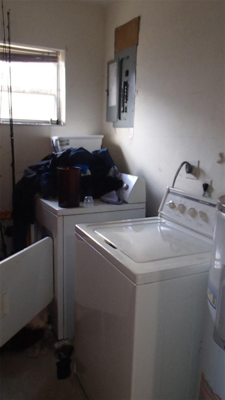 Hollywood Terrace 2 3-13 - Residential Income