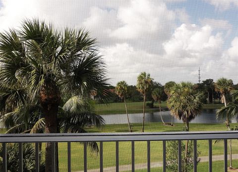 3970 Oaks Clubhouse Dr 402 Pompano Beach FL 33069