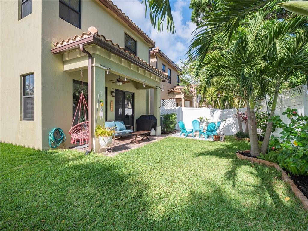 Sabal Palm By Prestige 17 - Residential