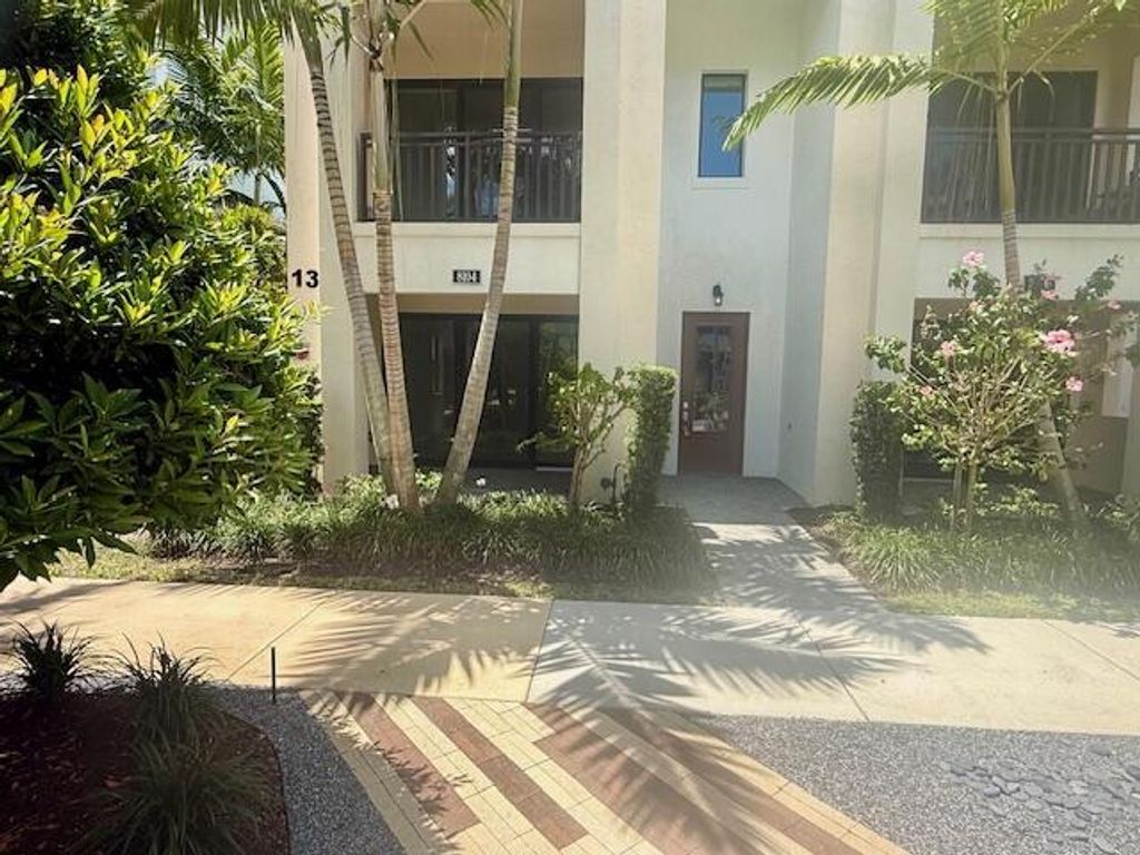 Photo of 8104 Hobbes Way, Palm Beach Gardens, FL 33418 (MLS # R11081759)