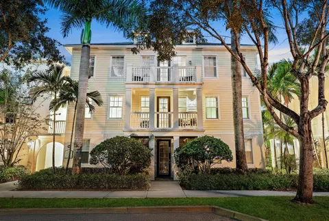 225 Murcia Drive Unit 201, Jupiter, FL MLS: R11027786