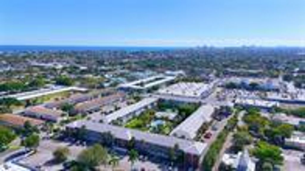 Photo of 2050 NE 39th Street, Lighthouse Point, FL 33064 (MLS # B26021360)