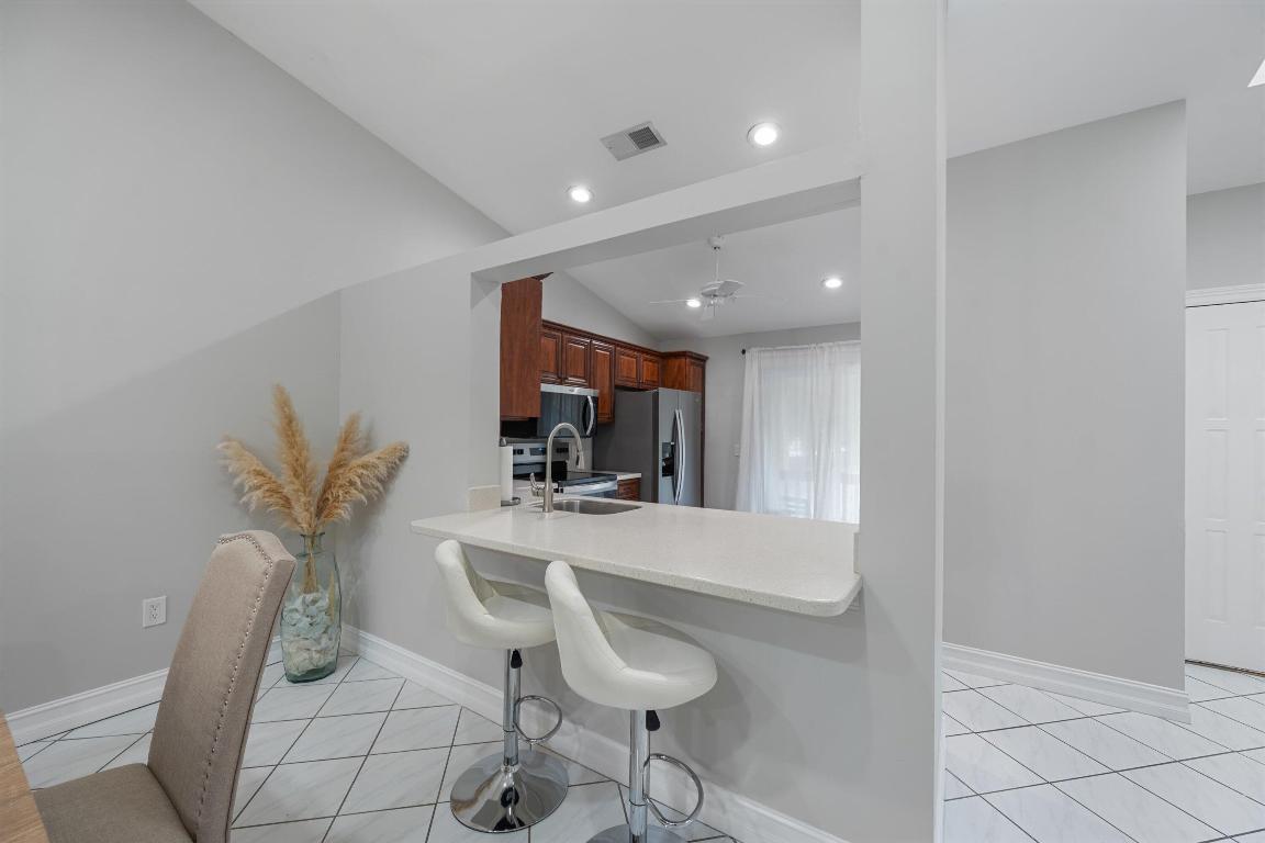 SHEFFIELD WOODS AT WELLINGTON CONDO - Residential