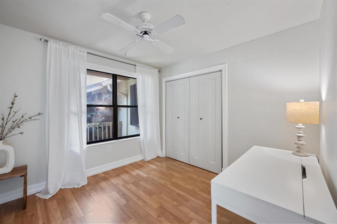 SHEFFIELD WOODS AT WELLINGTON CONDO - Residential