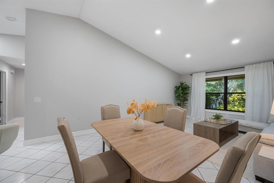 SHEFFIELD WOODS AT WELLINGTON CONDO - Residential