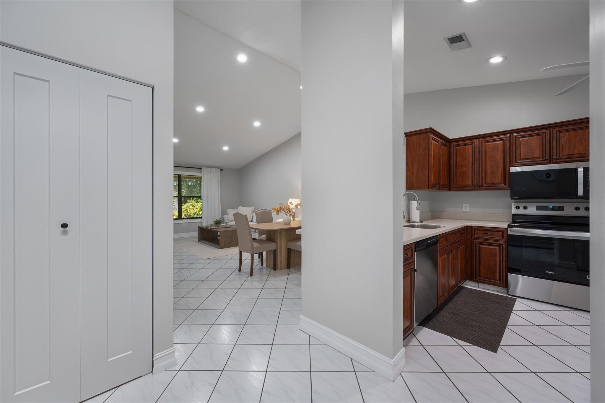 SHEFFIELD WOODS AT WELLIN - Residential