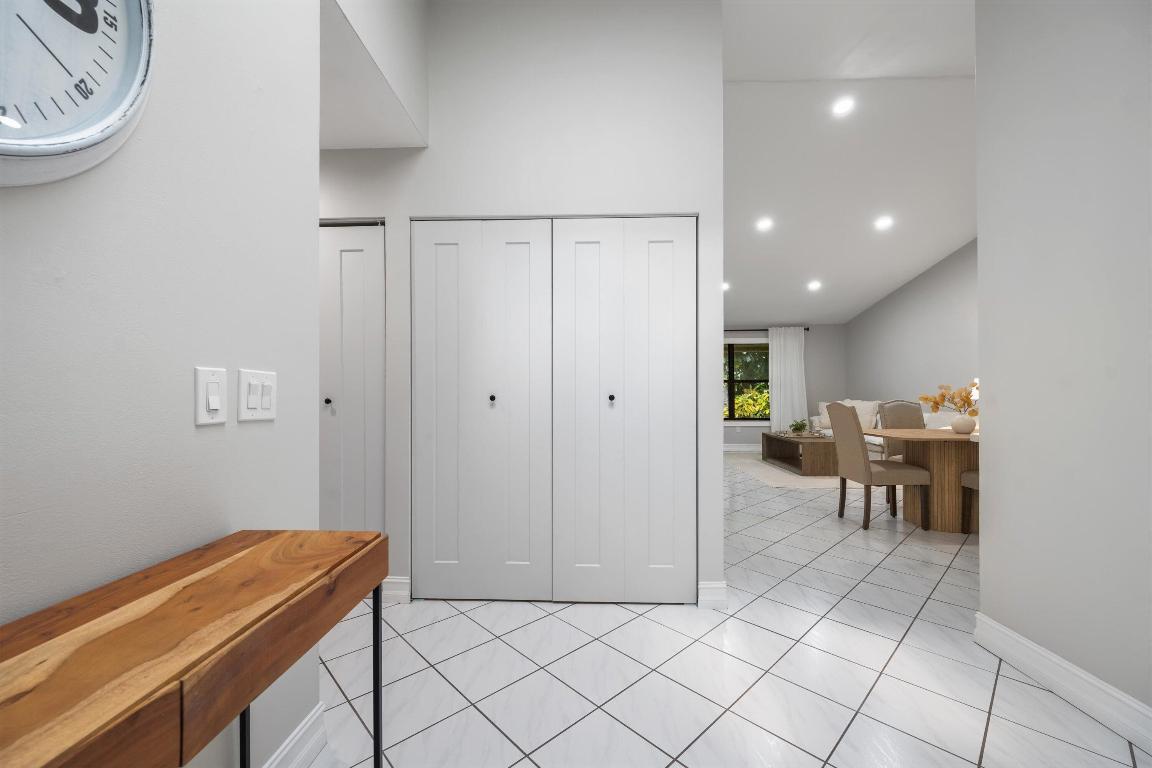 SHEFFIELD WOODS AT WELLINGTON CONDO - Residential