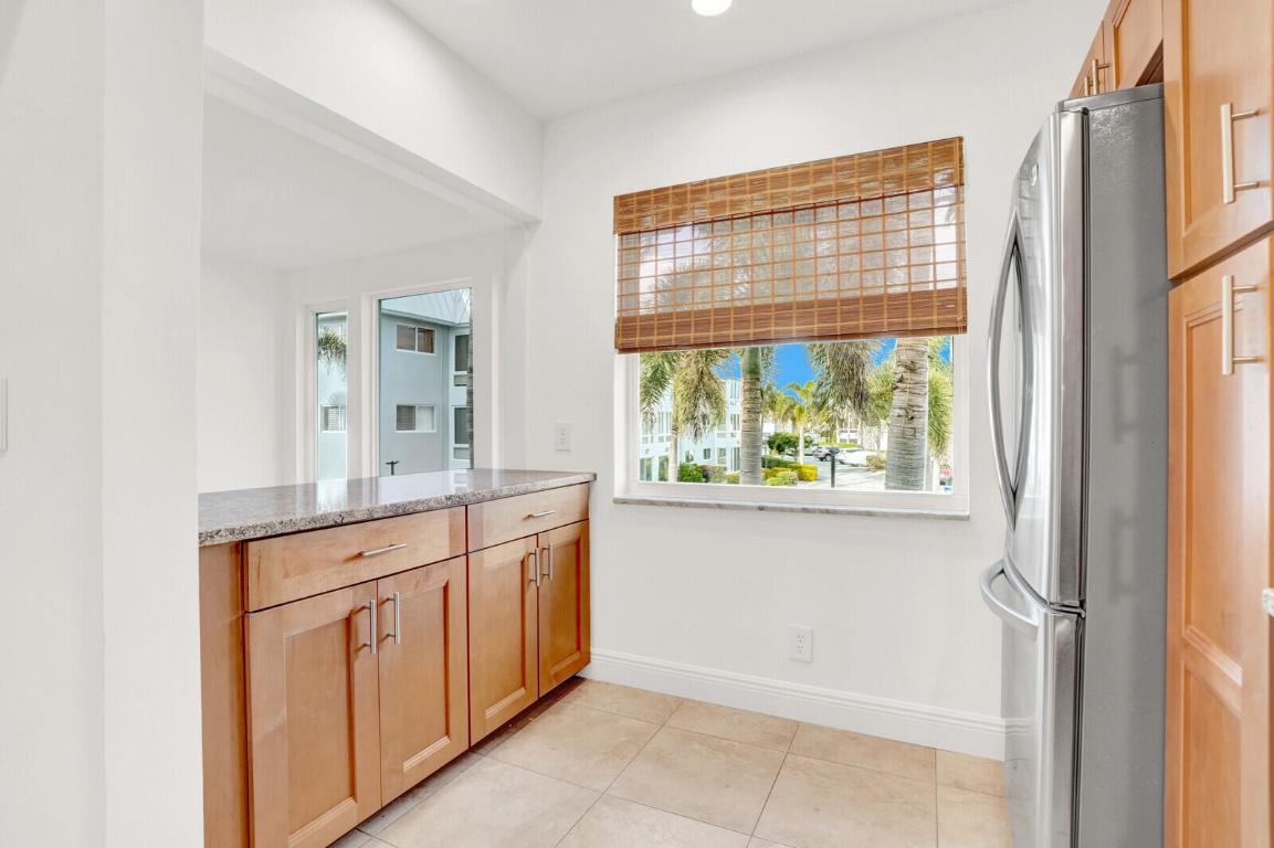 COLONIAL CLUB CONDO SEC 1 - Residential