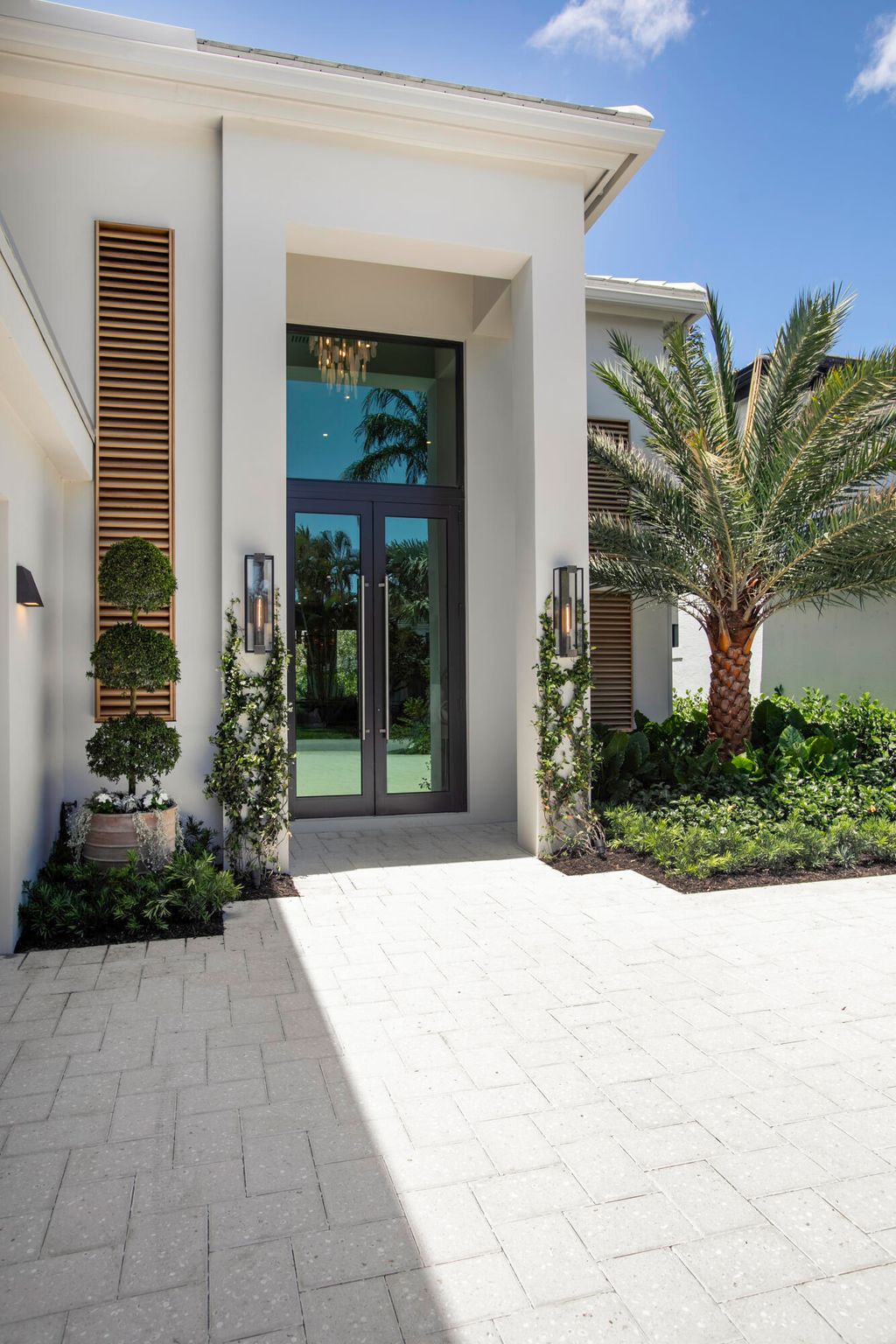 Photo of 3667 Toulouse Drive, Palm Beach Gardens, FL 33410 (MLS # B26026836)