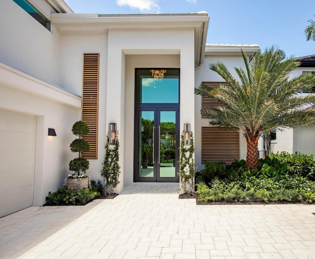 Photo of 3667 Toulouse Drive, Palm Beach Gardens, FL 33410 (MLS # B26026836)