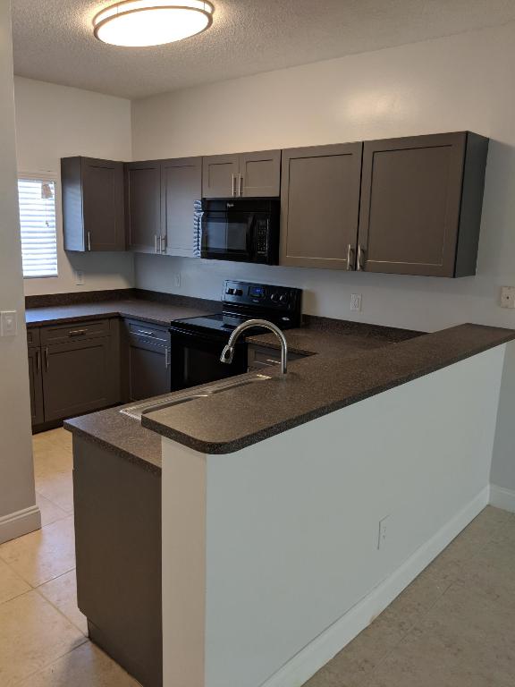 SAWGRASS EXCHANGE PLAT - Residential Lease