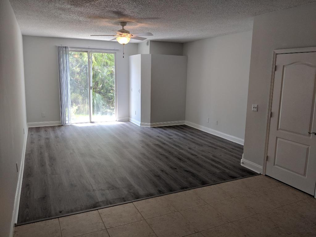 SAWGRASS EXCHANGE PLAT - Residential Lease