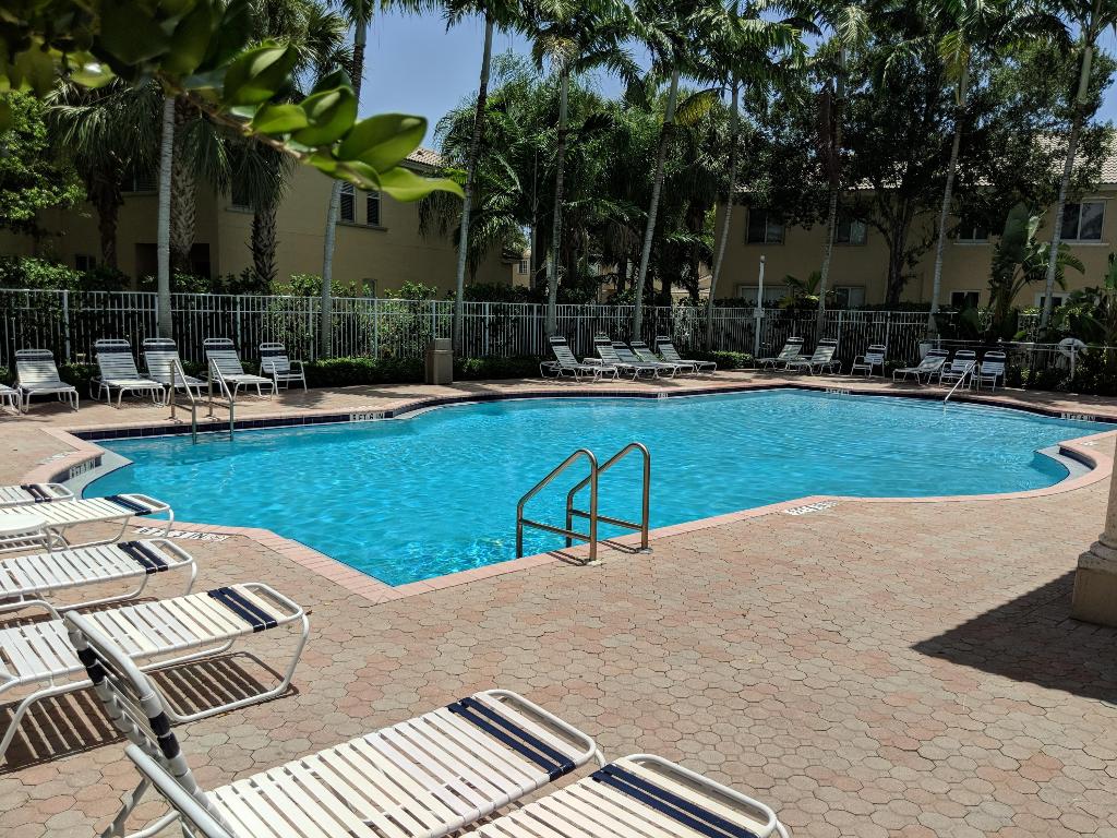 SAWGRASS EXCHANGE PLAT - Residential Lease