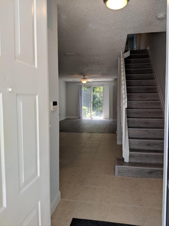 SAWGRASS EXCHANGE PLAT - Residential Lease