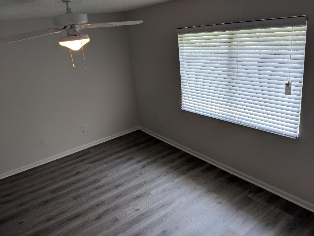 SAWGRASS EXCHANGE PLAT - Residential Lease