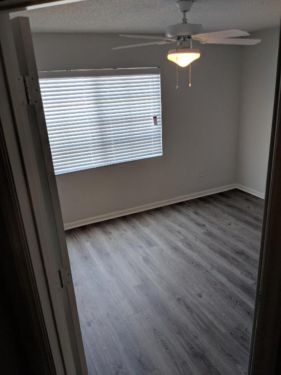 SAWGRASS EXCHANGE PLAT - Residential Lease