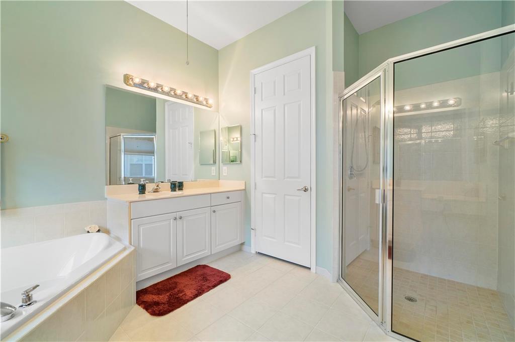 VENETIAN ISLES - Residential