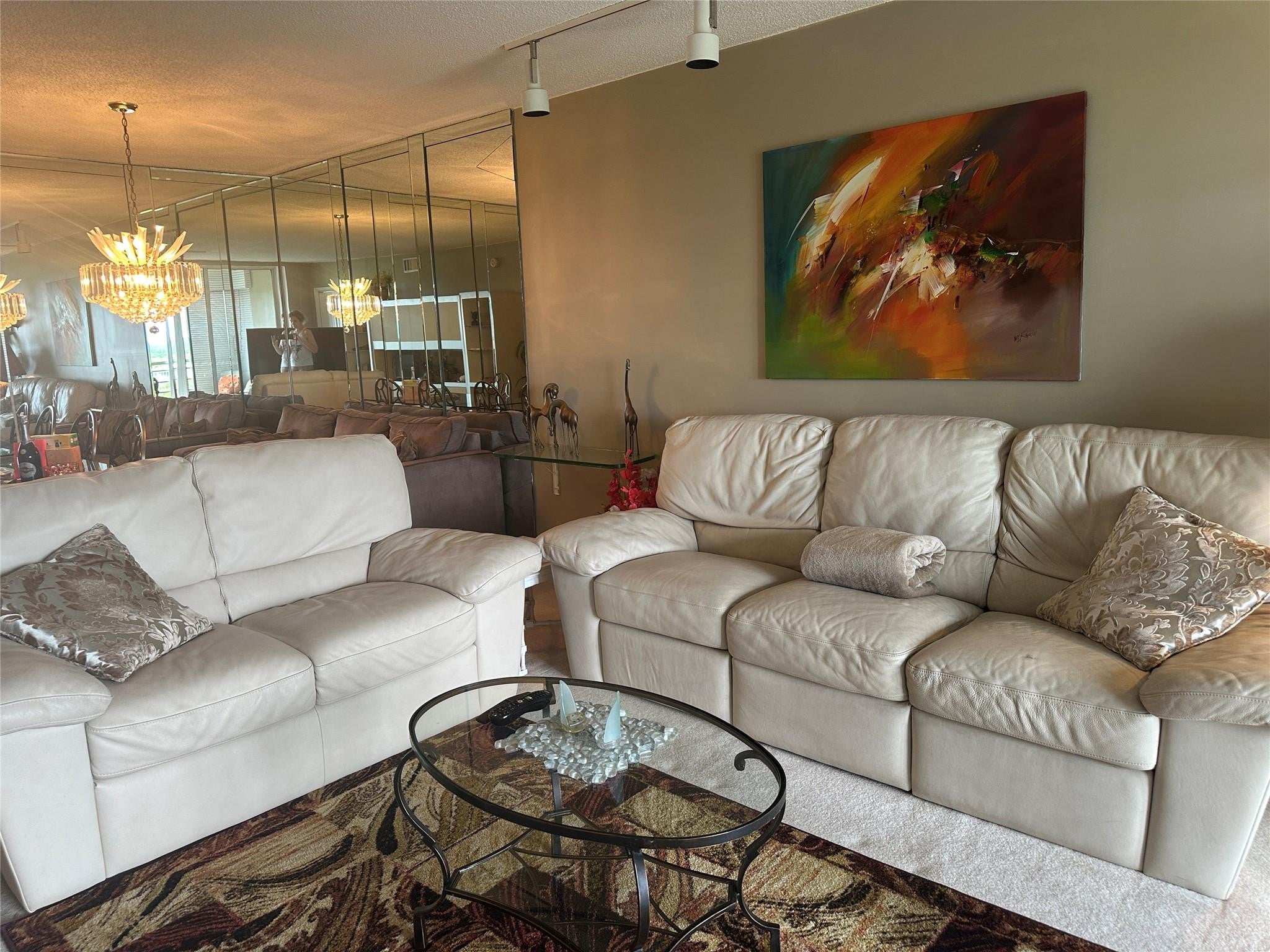 605 Oaks Drive 1009