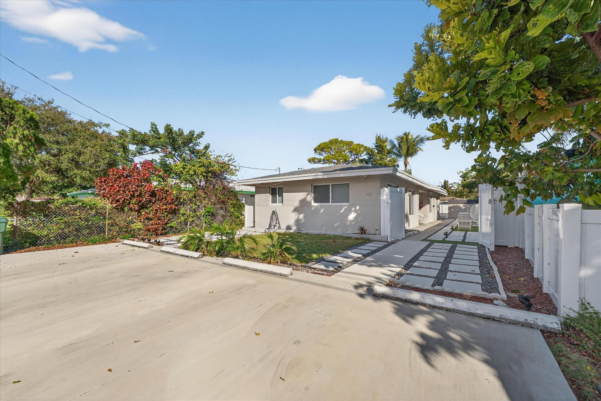 Oakland Park Second Add 1 - Residential Income