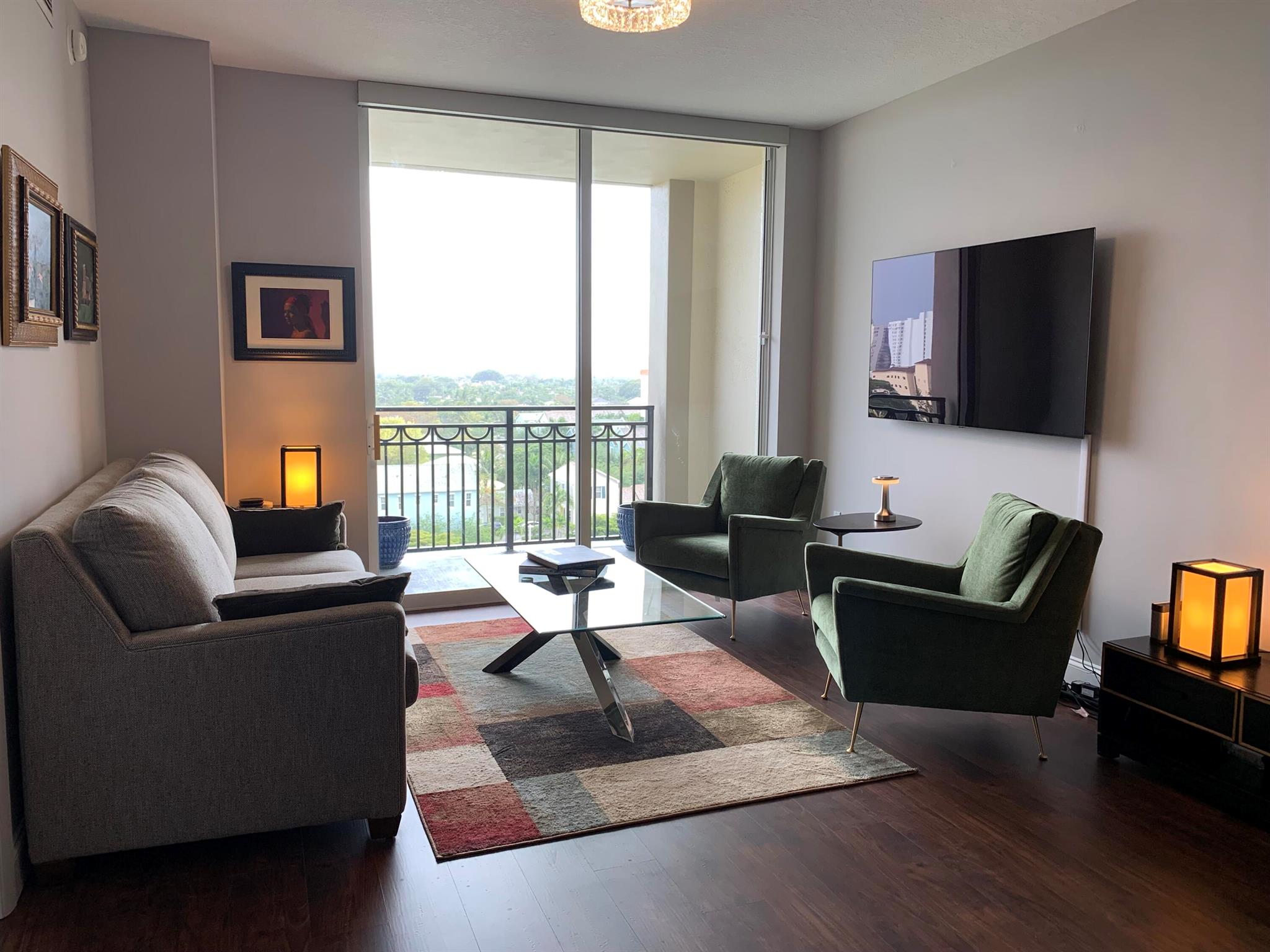 550 Okeechobee Boulevard 825