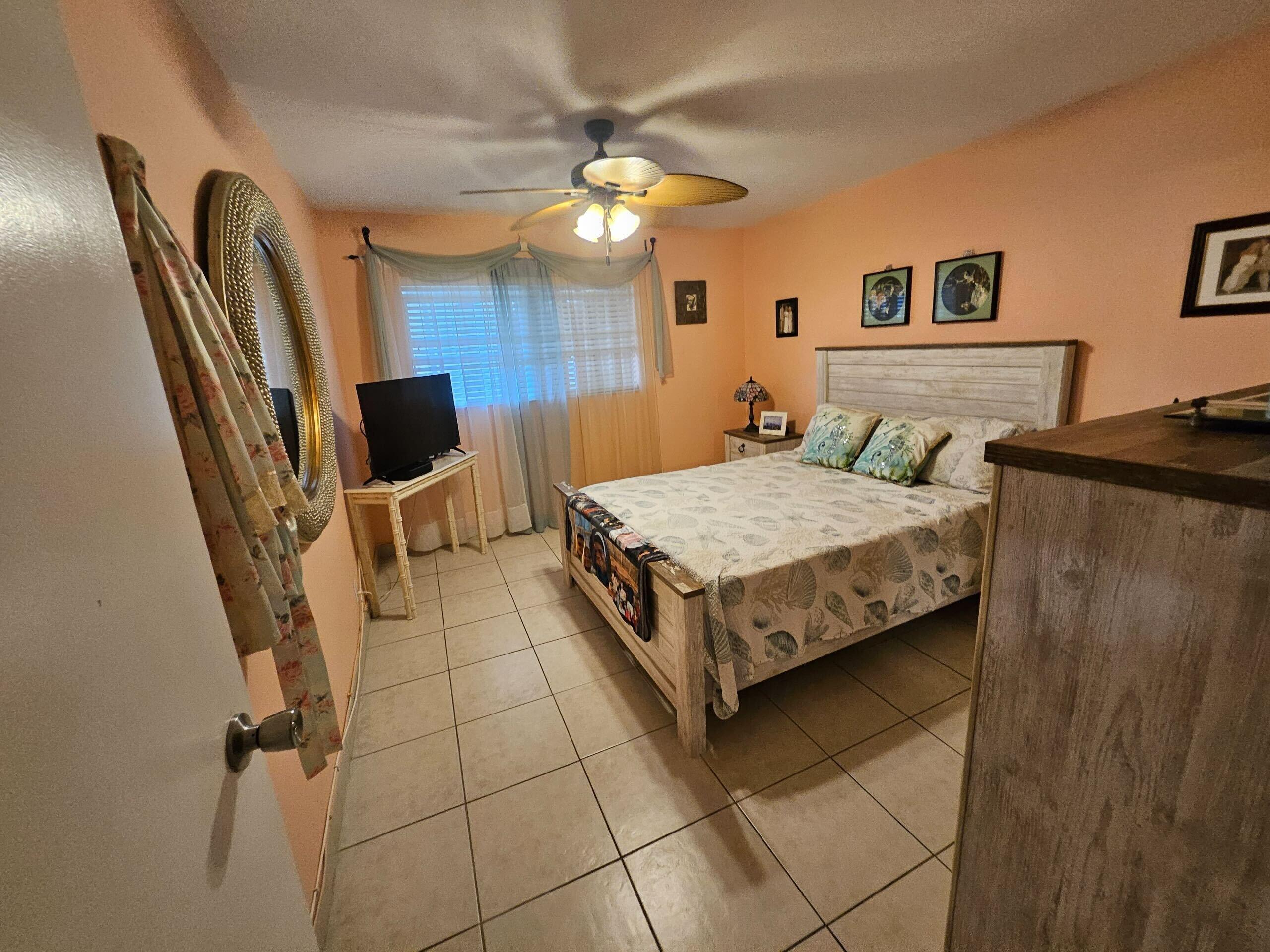 KINGS POINT BRITTANY CONDOS - Residential