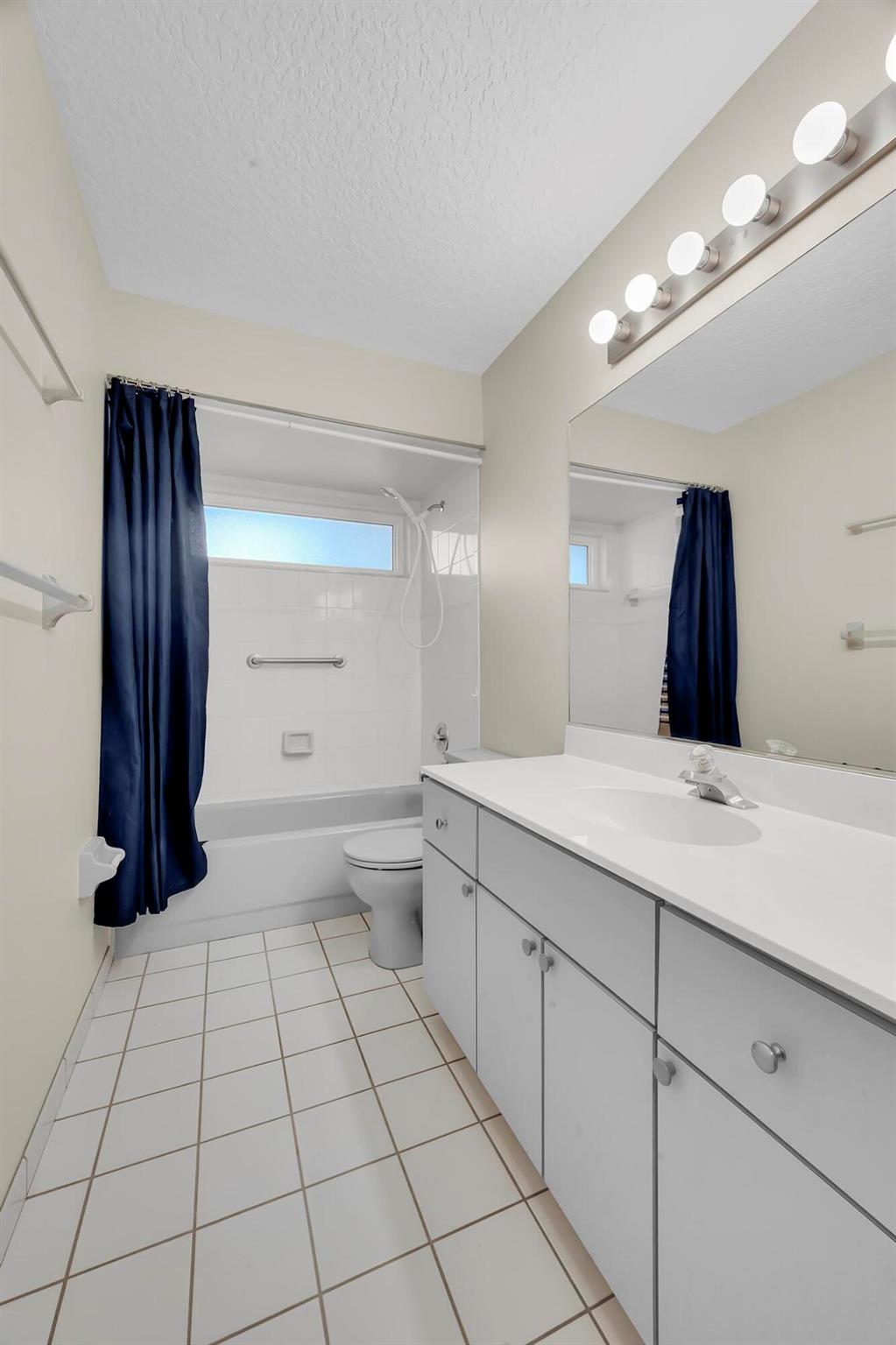 HIDDEN PINES ESTATES - Residential