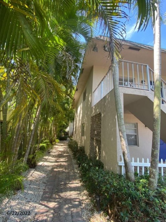 Lauderdale 2-9 D - Residential Lease
