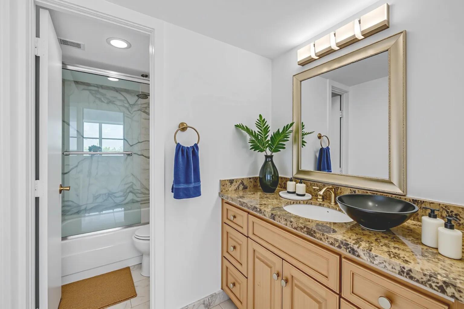 CLARIDGE CONDO - Residential