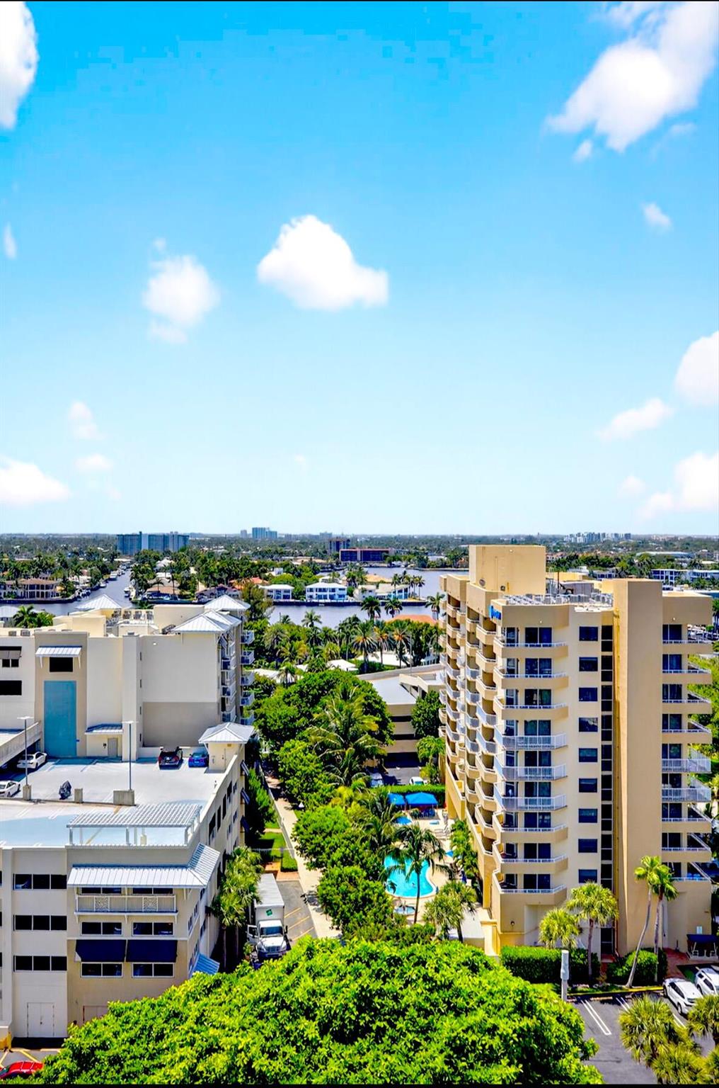 CLARIDGE CONDO - Residential