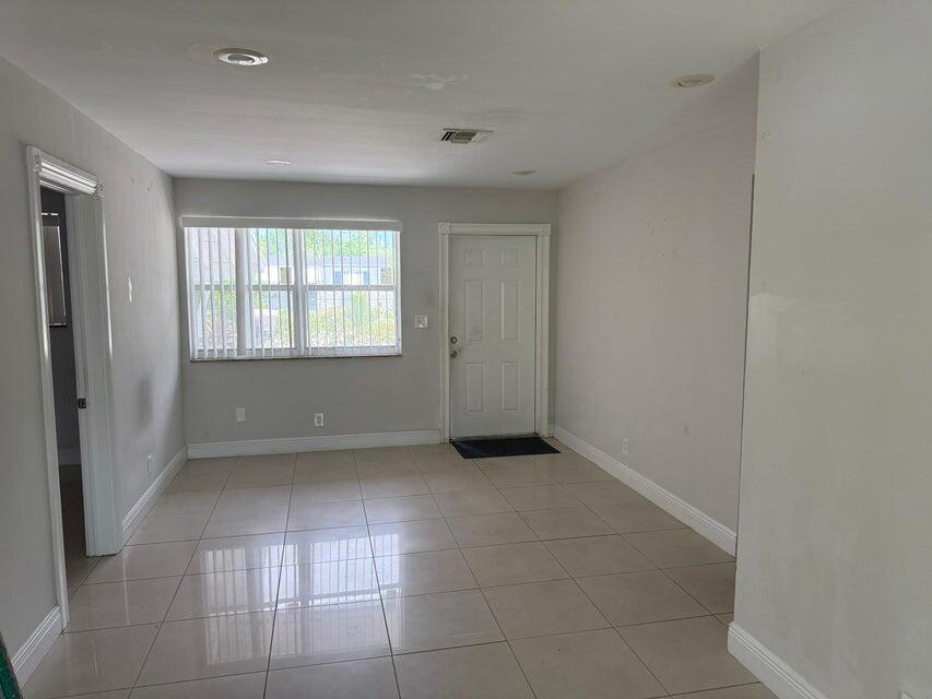 4161 NW 11th Avenue
